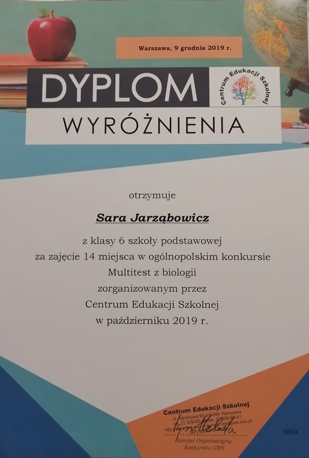 Dyplom wyróżnienia otrzymuje sara Jarząbowicz z klasy 6c.