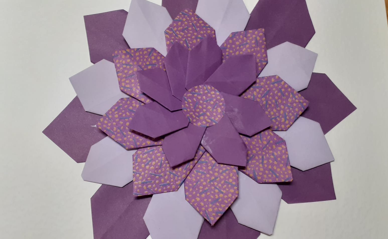 Origami wykonane przez ucznia klasy 2b.